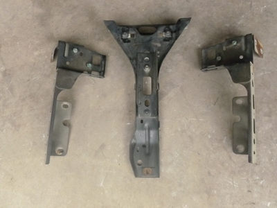1998 Ford Expedition XLT - Core Support Nose Panel Brackets